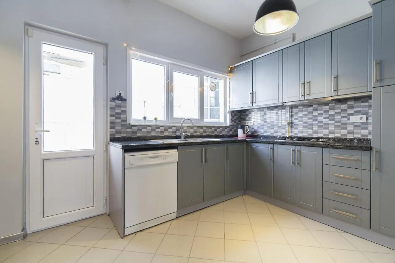 דירות איסטמבול Amazing Flat Near Osmanbey Metro Station טורקיה